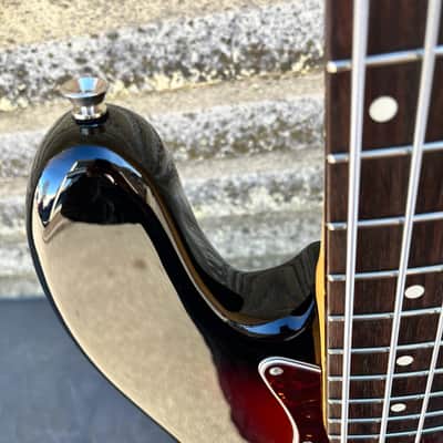 Fender American Pro II Jazz Bass® Rosewood Fingerboard, 3-Color Sunburst 0193970700 image 11