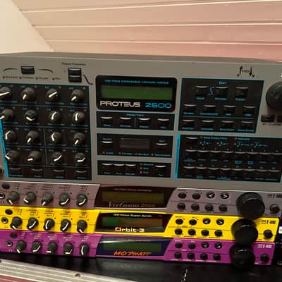 E-MU Systems Proteus 2500 128-Voice Sampler Module 2001 - Black