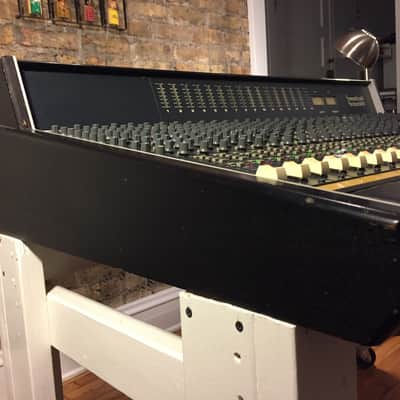 Soundcraft 600 mixing console image 21