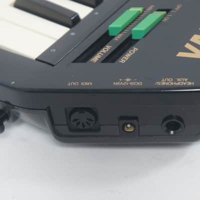 YAMAHA SHS-10B Black FM Synthesizer Keyboard SHS10 Shoulder Keyboard Keytar w/ 100-240V PSU image 9