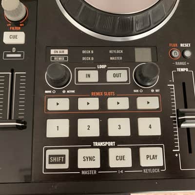 Native Instruments Traktor Kontrol S4 MK2 WITH CARRYING CASE image 6