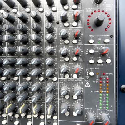 Soundcraft  Spirit FX16 Mixer with Lexicon FX & table stand image 5