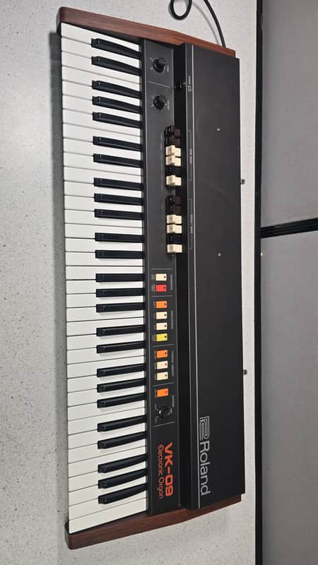 Roland VK-09 61-Key Electronic Organ | Reverb