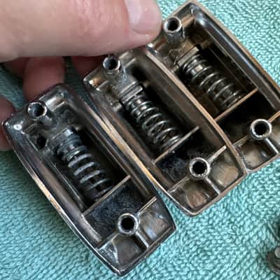 Rogers 6 Beavertail Vintage Tom Drum Lugs - part # 609322 - Lot #01 60s 70s - Chrome image 10
