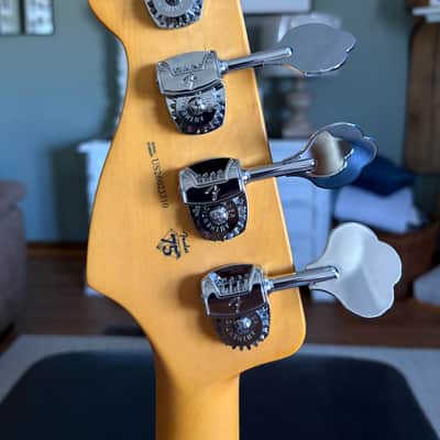 Fender American Professional Precision 2 2026 - Mystic Surf image 7