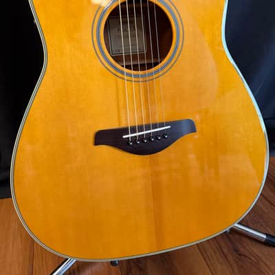 Yamaha FGC-TA TransAcoustic - Natural image 3