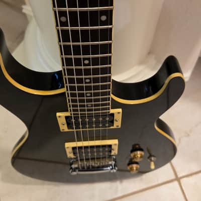 Silvertone SPN-5 Electric Guitar with Gig Bag image 4