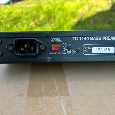 TC Electronic TC 1140 Parametric EQ - VGC image 10