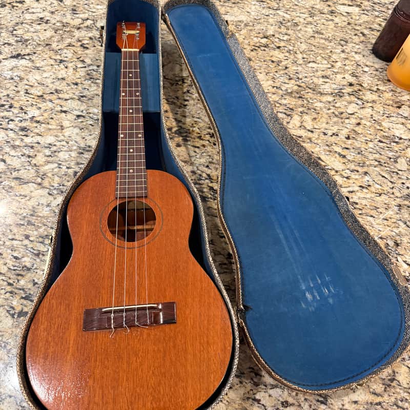 Harmony Baritone Ukulele 1950s w Case image 1