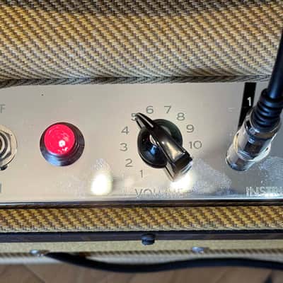 Fender '57 Custom Champ 2-Channel 5-Watt 1x8" Guitar Combo 2016 - Present - Lacquered Tweed image 5