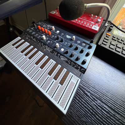 Arturia MicroFreak 25-Key Algorithmic Synthesizer 2019 - Present - Black image 1