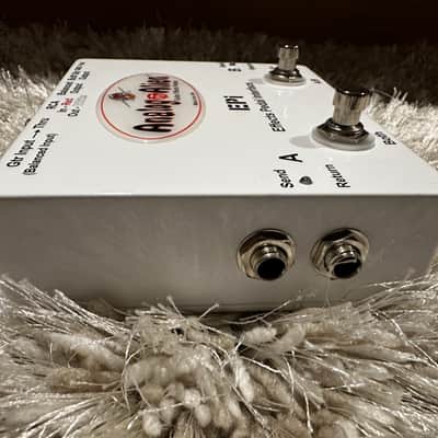 Analog Alien EPI Effects Pedal Interface 2021 - White image 3