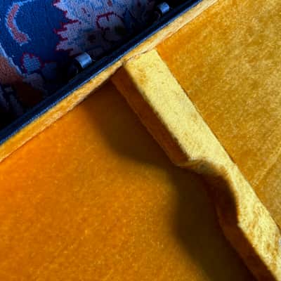 Gibson Les Paul square case black/yellow image 14