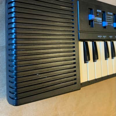 Casio PT-22 29-Key Mini Synthesizer 1980s Japan EC image 4