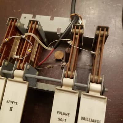 Hammond L-100 Series organ vibrato reverb, brilliance silent switches 1964-1965 image 3