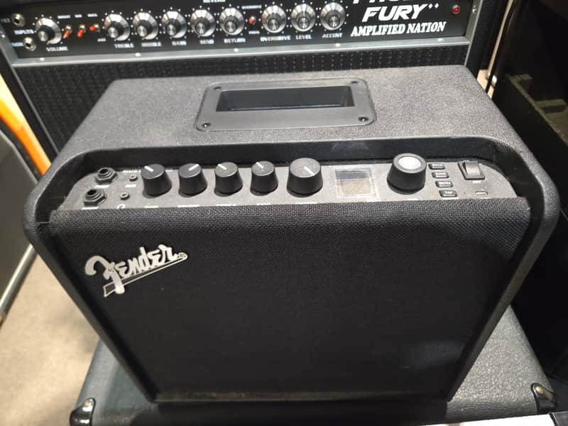 Fender Mustang LT25 25-Watt 1x8" Digital Modeling Guitar Combo 2019 - Present - Local Pickup Only image 1