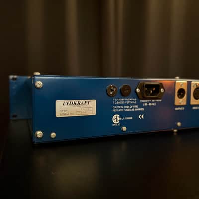 Tube-Tech LCA 2B Dual Channel Tube VCA Compressor / Limiter 2010s - Blue image 5