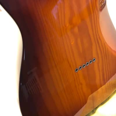 Fender Modern Player Telecaster Plus 2012 - 2018 - Honey Burst image 9