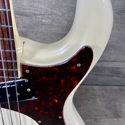 Mosrite Ventures Bass 1964 - Pearl White image 9