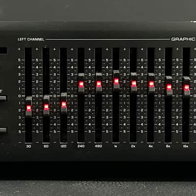 Yamaha EQ-550 Stereo Graphic Equalizer 1990's - Black image 1