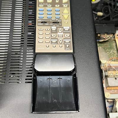 Denon AVR-3300 AV Surround Receiver w/ Remote, Box & Owner’s Manual; Tested image 10