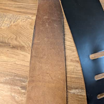Fender Leather Guitar Strap 2.5" With Locks Black Used image 6