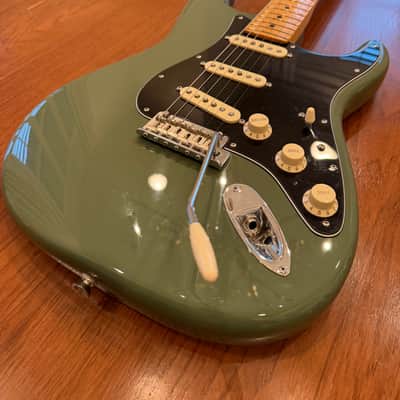 Fender American Professional Stratocaster image 3