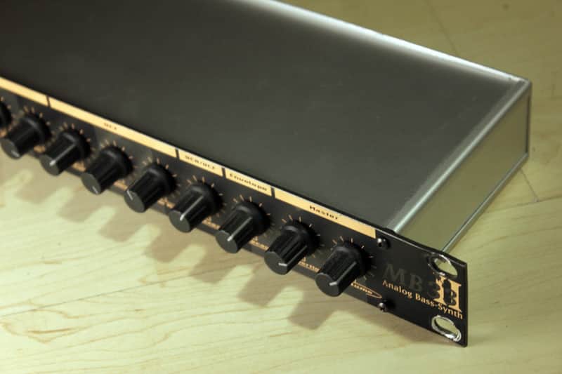 MAM MB33 mkII analogue rack synth | Reverb