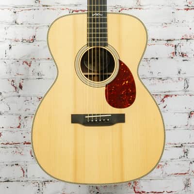 Collings - OM2H G Acoustic Guitar Natural German Spruce Top w/OHSC - USED