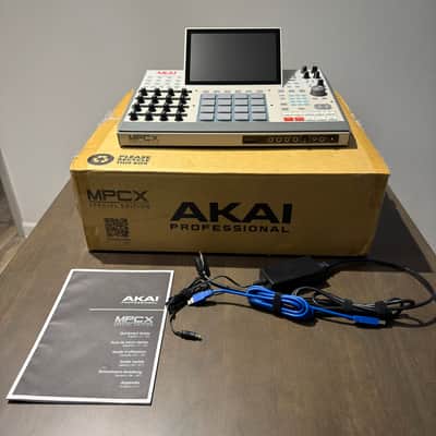 Akai MPC X Special Edition EXCELLENT CONDITION image 2