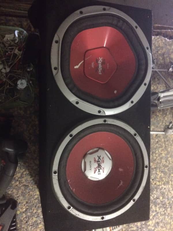 Sony Xplod Dual 12"s & 1200 W Amp image 1