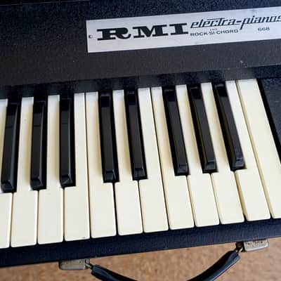 RMI 668 Stereo Electra Piano and Rock-Si-Chord - rare top of the line model image 10