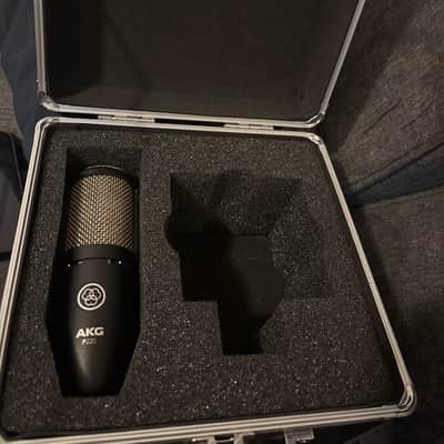 AKG P220 image 1