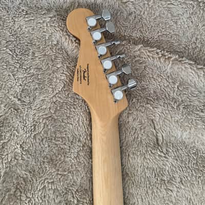 Squier x Angine de Poitrine image 11