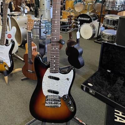 Fender American Performer Mustang - 3-Color Sunburst w/ HSC image 1