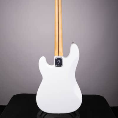 Fender Player II Precision Bass – Polar White with Rosewood Fingerboard image 4