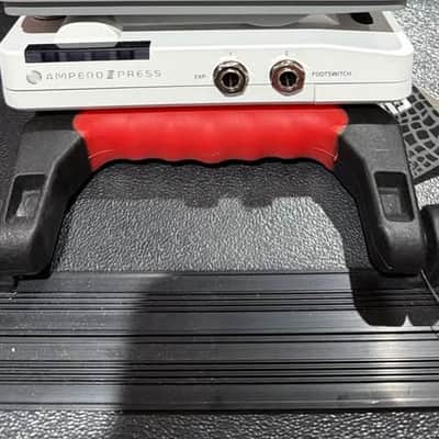 Neural DSP Quad Cortex White Gold Sweetwater Limited Edition + Gator TSA Case + Ampero Pedal image 2