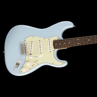Fender Limited Edition Vintera II Road Worn '60s Stratocaster Sonic Blue with Case image 3