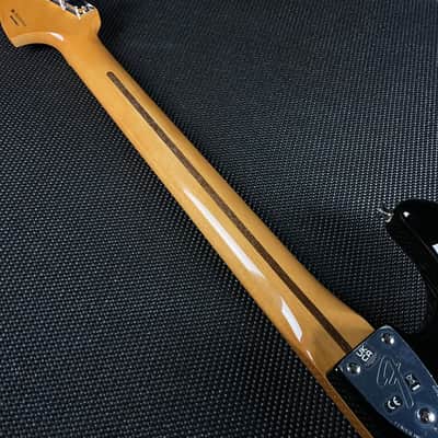 Fender Vintera II '70s Stratocaster, Maple Fingerboard- 3-Color Sunburst (MX23078543) image 7