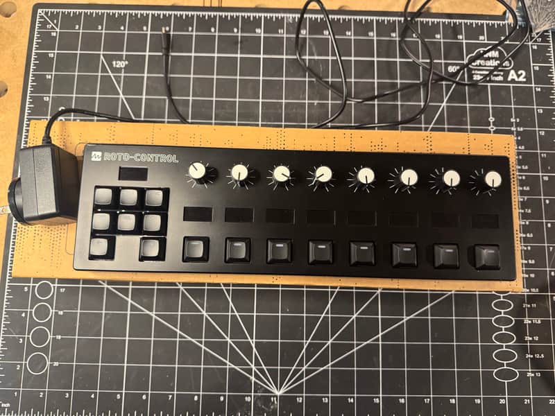 Immagine Melbourne Instruments ROTO-CONTROL motorized DAW and MIDI controller - 1