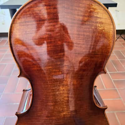 Mint Open Box Krutz Model 400 4/4 Cello with Case and Bow image 10
