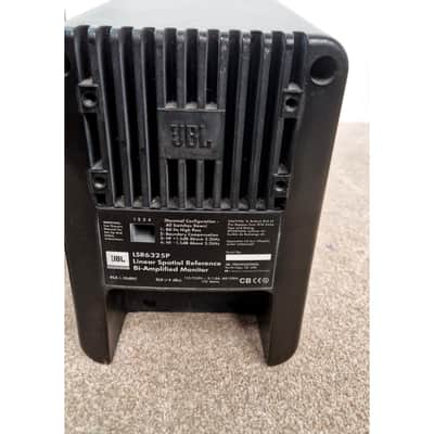 JBL LSR6325P - Studio Monitor - Black - Excellent image 9