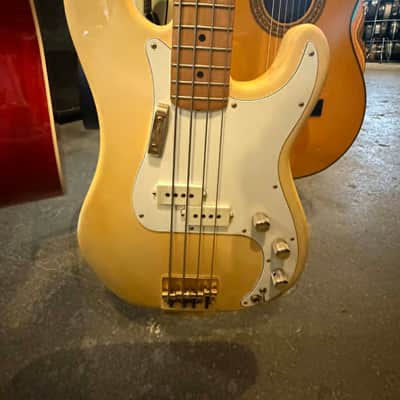 Fender Precision Special Bass with Maple Fretboard 1980 - 1983 - Arctic White image 8