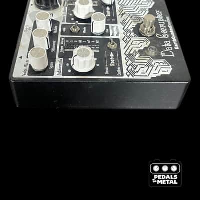 EarthQuaker Devices Data Corrupter Modulated Monophonic Harmonizing PPL -x15905 image 5