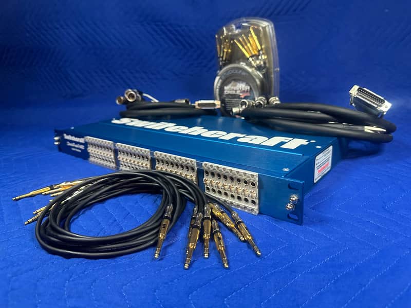 Switchcraft StudioPatch 6425 64-Point TT/DB25 Patchbay + Premium Cabling – Box/Manual image 1