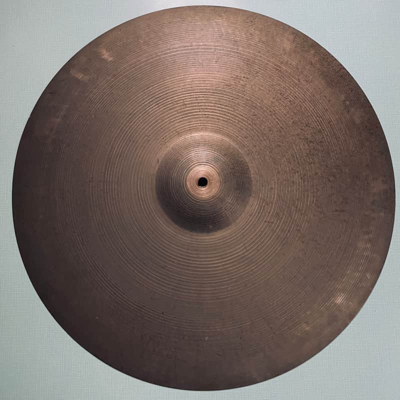 Vintage Avedis Zildjian 22" Ride Cymbal (2650g) – 1960s (60s Stamp) imagen 1