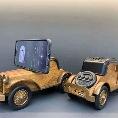 Vintage Car Bluetooth Speaker with FM Radio – Retro Wooden Classic Car Design, Portable Wireless Speaker image 4