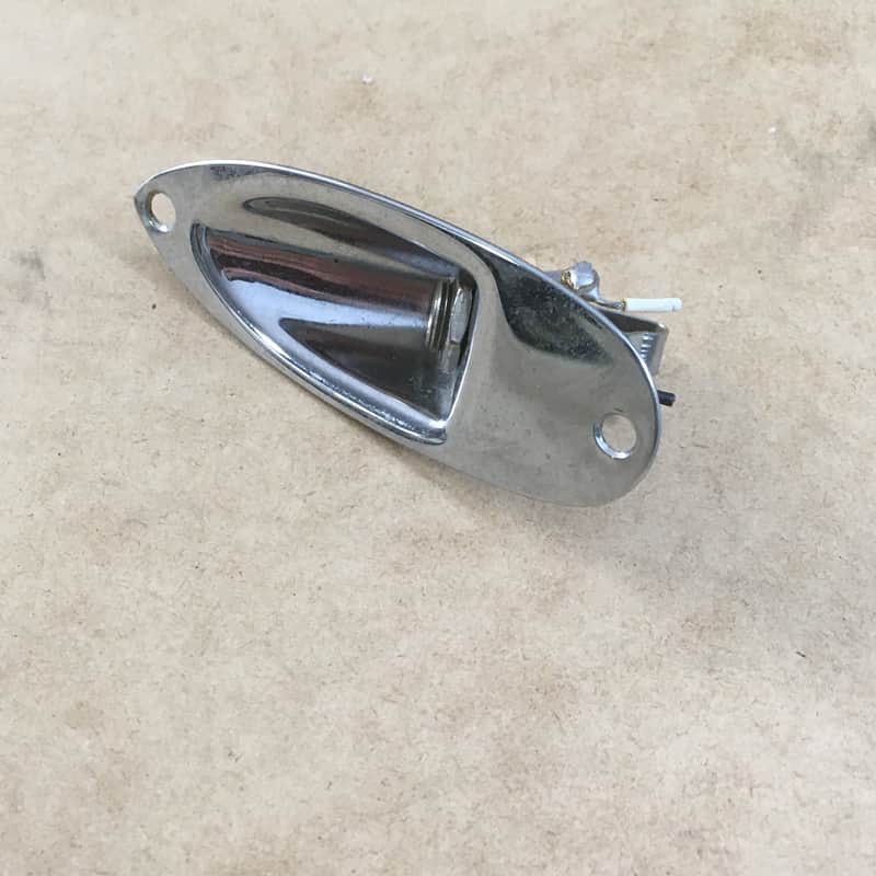 ? Fender Strat output jack Chrome