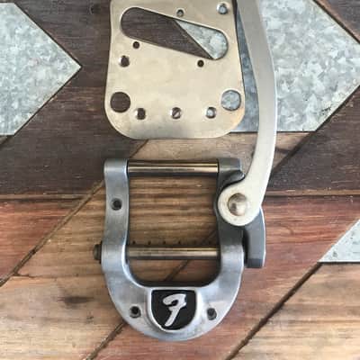 Real Life Relics Bigsby® Aged B5 Fender® F Logo Vibrato Kit  0868013004