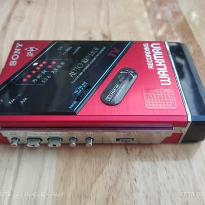 Sony WM F202 1986 - Sony Walkman recorder radio Cassette WM F202 red working image 5